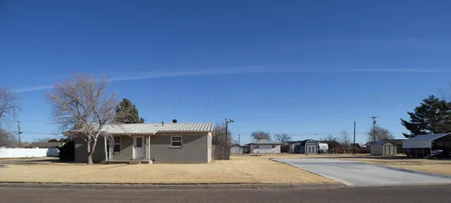 $145,000 | 801-803 South Cornell Avenue, Fritch, TX 79036