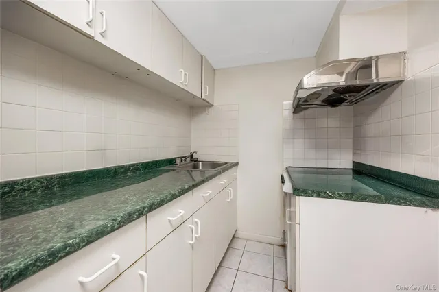 $1,999,000 | 76-27 175th Street | Hillcrest