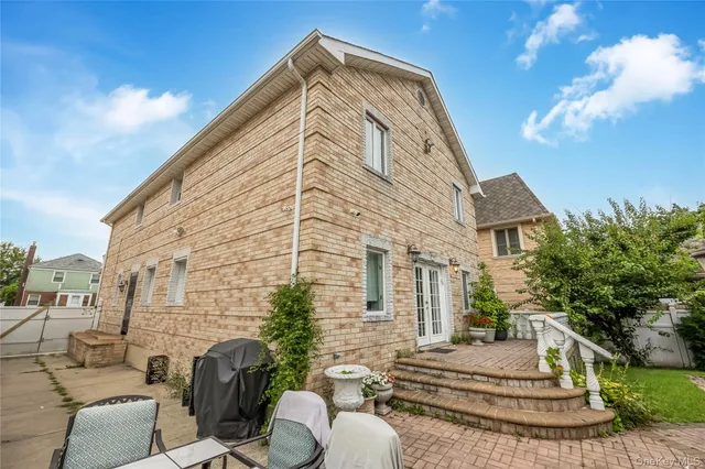 $1,999,000 | 76-27 175th Street | Hillcrest