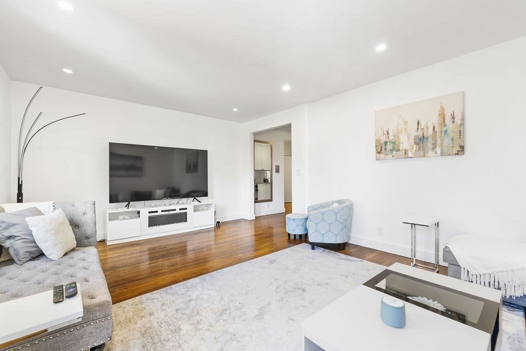 1490 Beacon Street, Unit 4 Brookline, MA 02446 - Photo 2 of 15