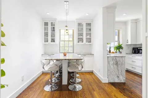 $995,000 | 1490 Beacon Street, Unit 4, Brookline, MA 02446