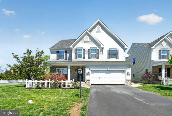 $638,598 | 100 Marisa Lane, Gilbertsville, PA 19525