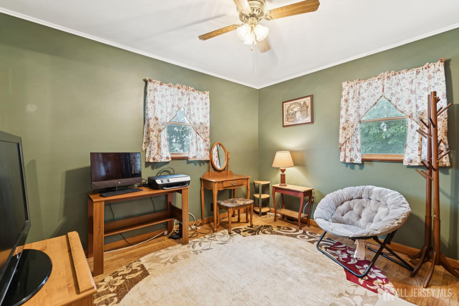 19 Overlook Terrace Fords, NJ 08863 - Photo 11 of 18 a workspace with furniture window and wooden floor