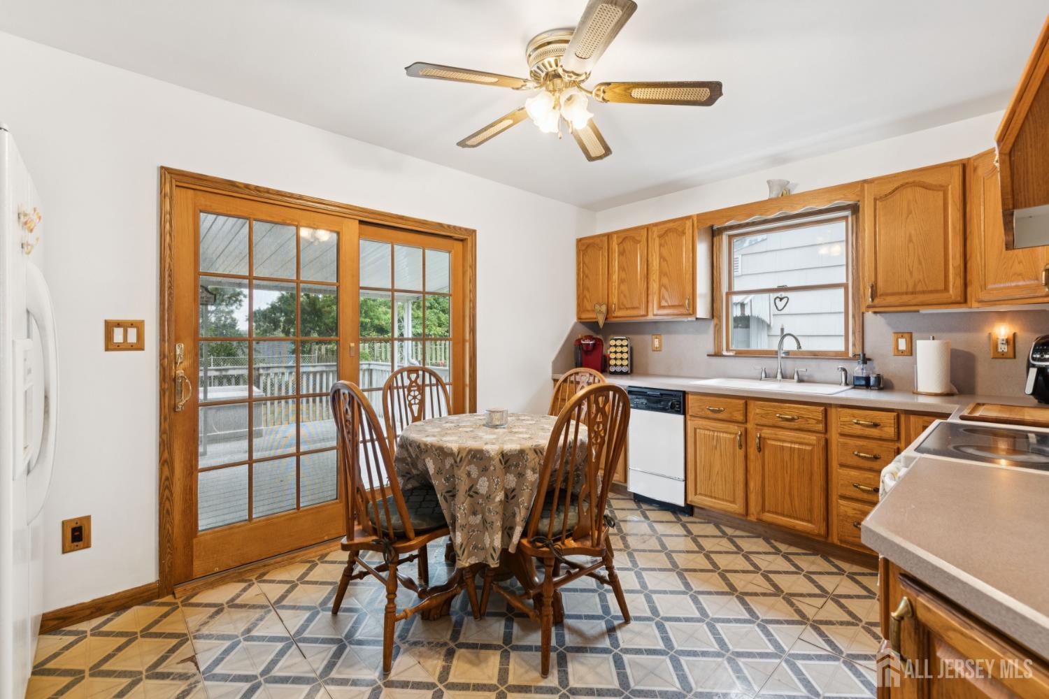 19 Overlook Terrace Fords, NJ 08863 - Photo 5 of 18 a view of a dining room with furniture window and outside view