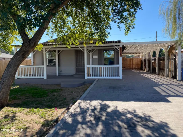 $249,900 | 2125 West Highland Avenue, Phoenix, AZ 85015