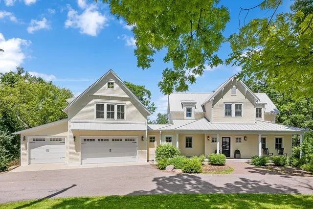 $2,049,000 | W2004 Tuleta Hill Road, Markesan, WI 53946