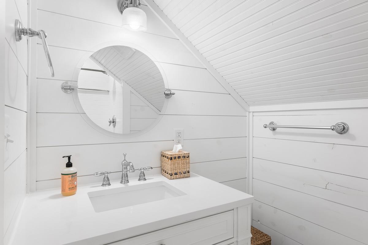 W2004 Tuleta Hill Road Markesan, WI 53946 - Photo 34 of 53