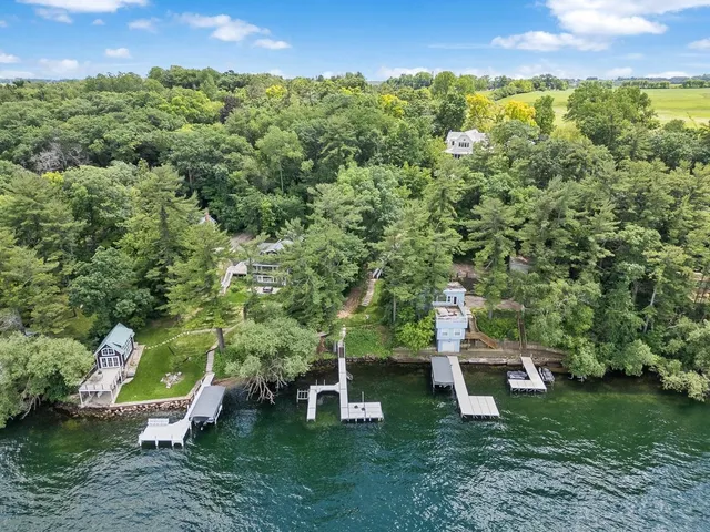 $2,049,000 | W2004 Tuleta Hill Road, Markesan, WI 53946