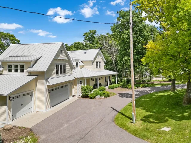 $2,049,000 | W2004 Tuleta Hill Road, Markesan, WI 53946