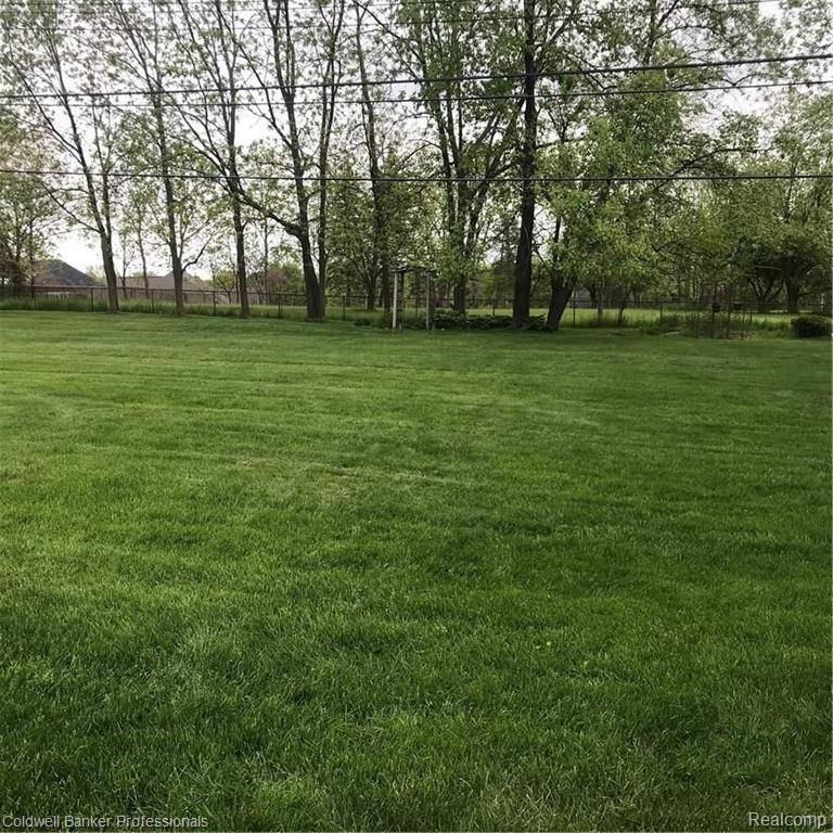 2330 Oklahoma Court Rochester Hills, MI 48309 - Photo 27 of 28