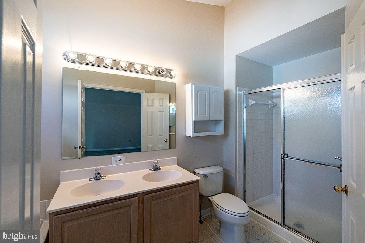 2415 Hay Rake Court Herndon, VA 20171 - Photo 4 of 6