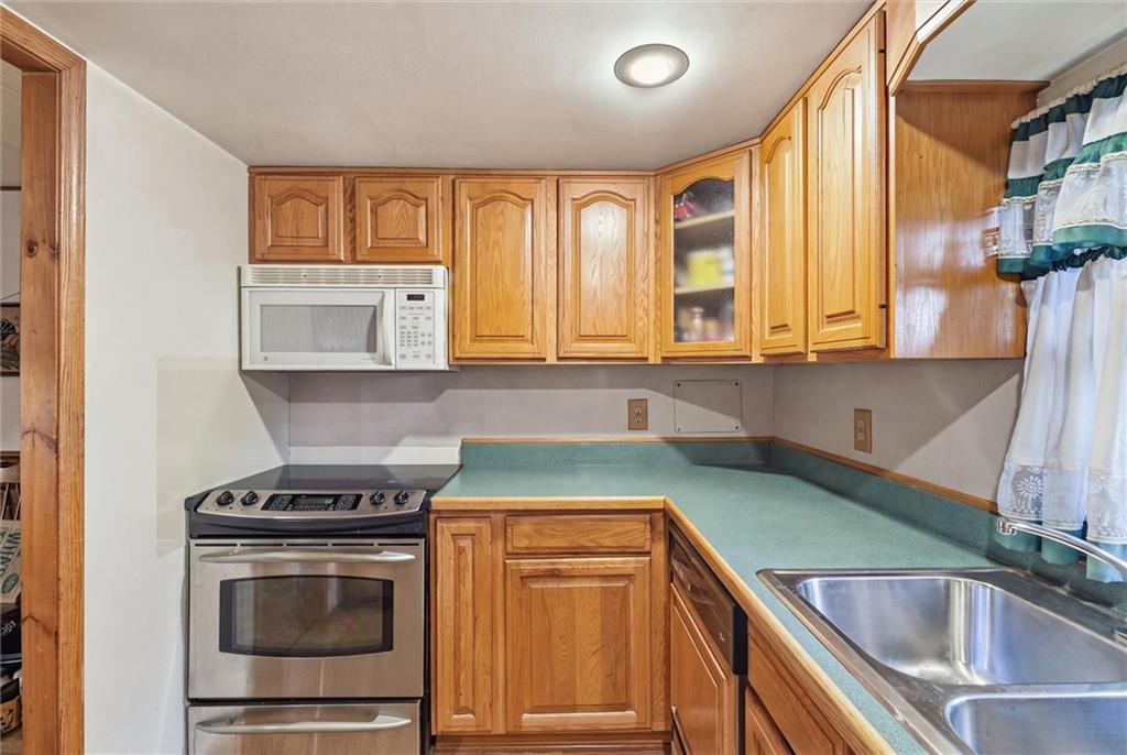 58 Dairy Road Charleroi, PA 15022 - Photo 15 of 48 Gallery Image 15