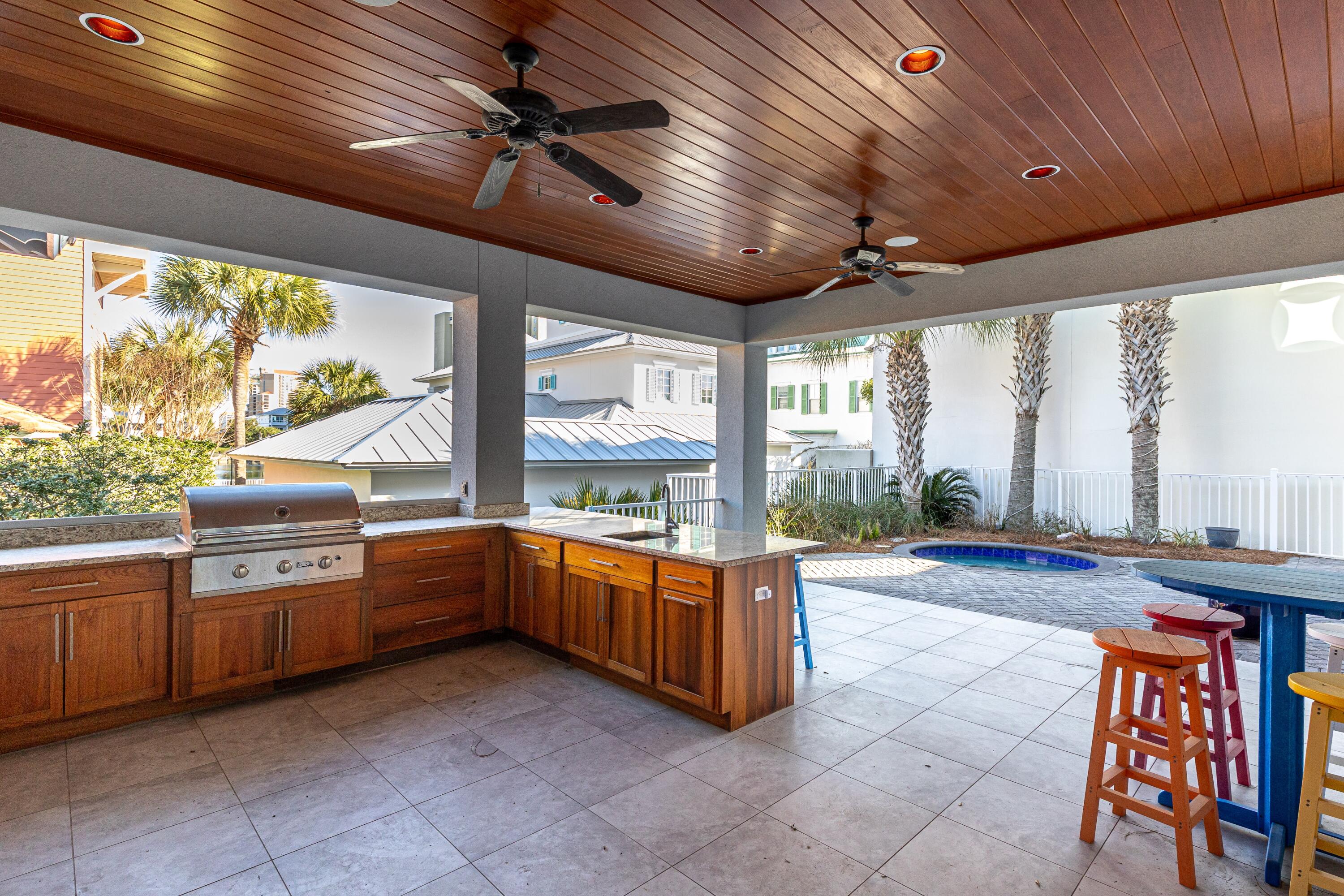 265 Rue Martine Miramar Beach, FL 32550 - Photo 31 of 82 a room with furniture and windows