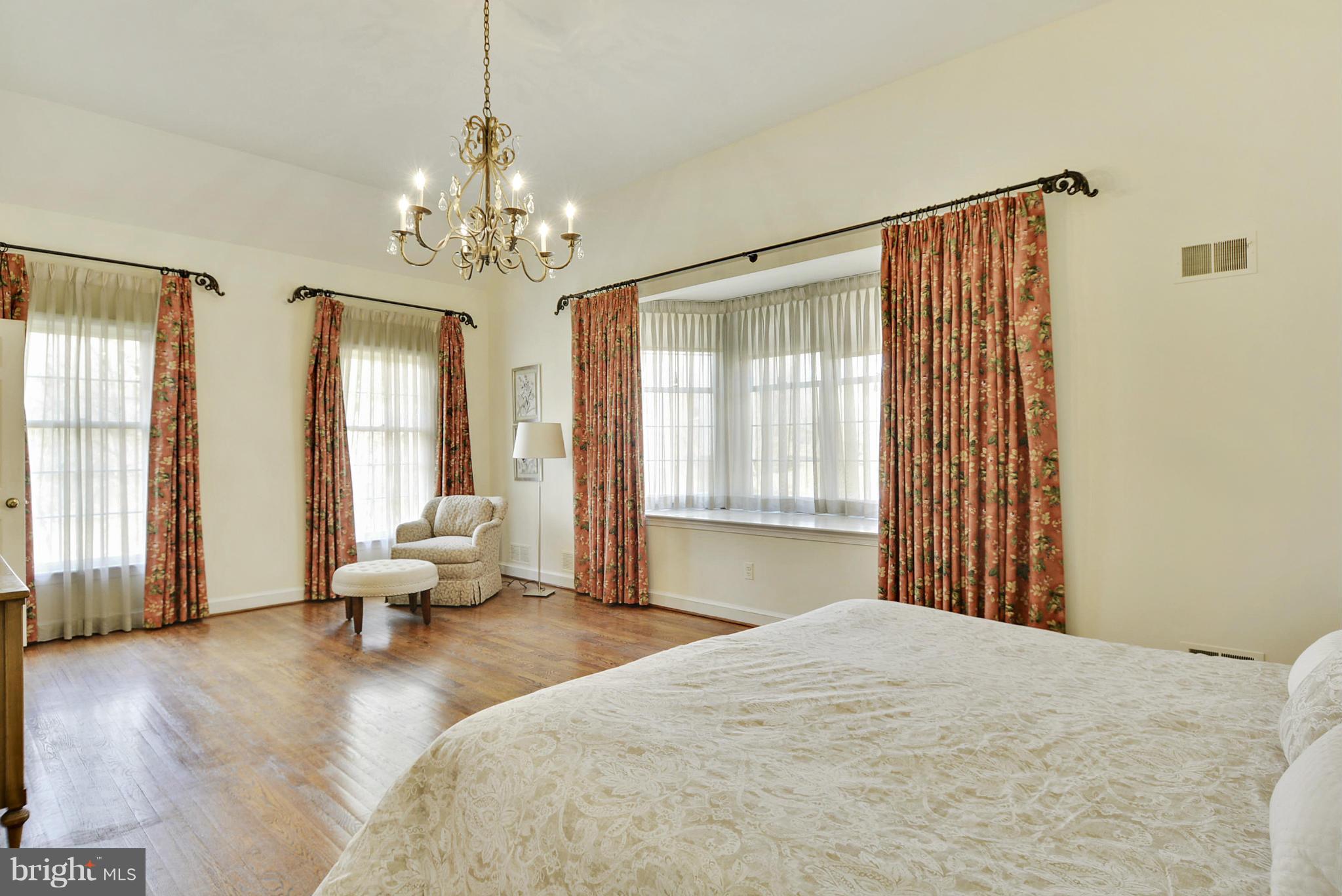7000 Heatherhill Road Bethesda, MD 20817 - Photo 15 of 26 Bedroom (Master)