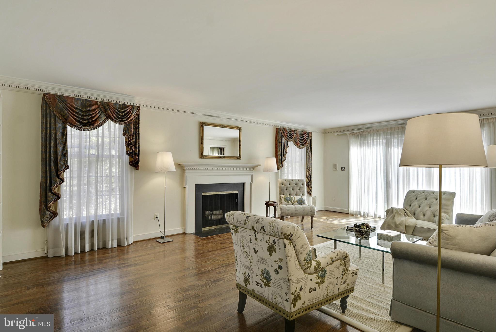 7000 Heatherhill Road Bethesda, MD 20817 - Photo 3 of 26 Family Room