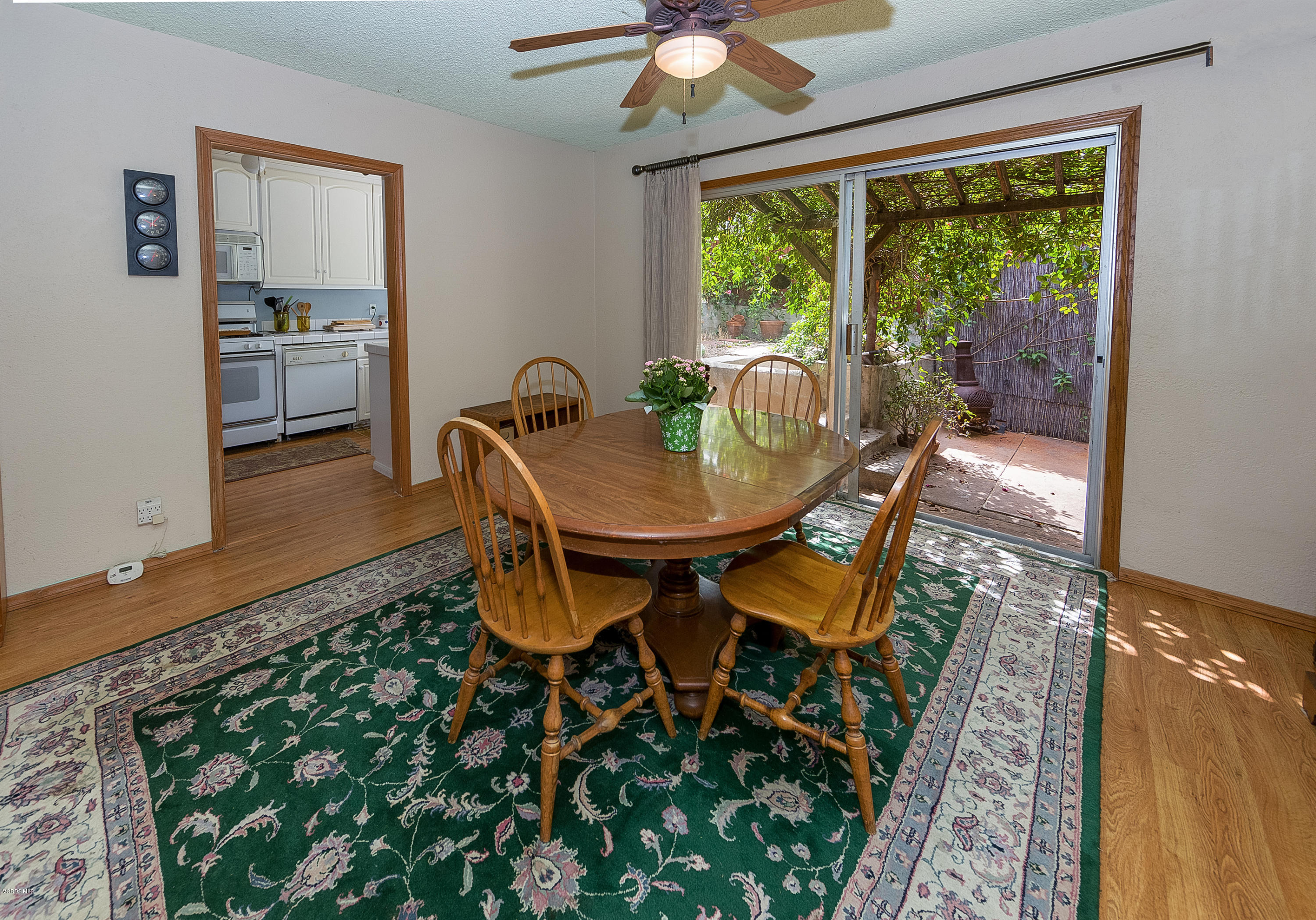 5859 Oak Knolls Road Simi Valley, CA 93063 - Photo 4 of 10 Dining Room