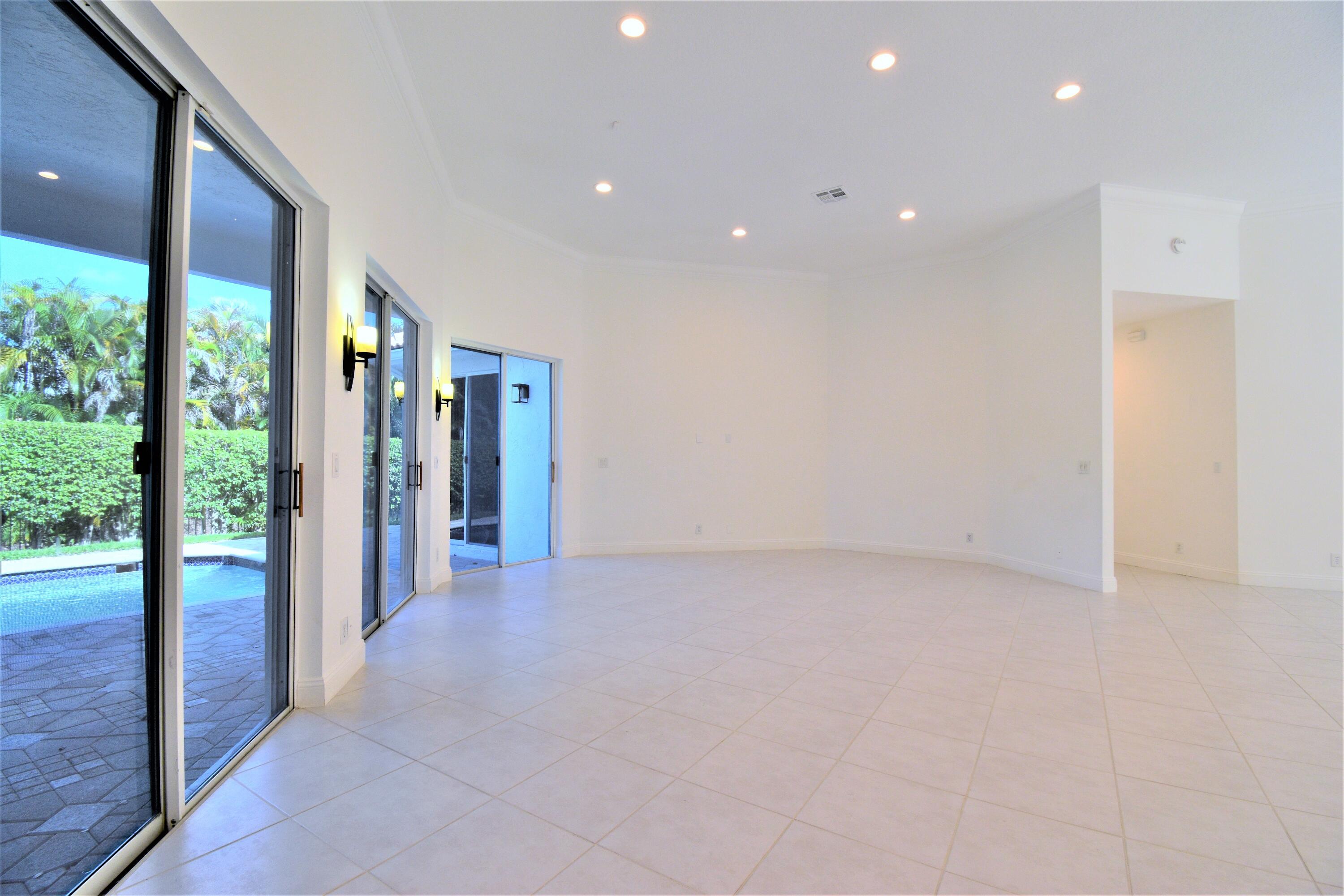 7670 La Corniche Circle Boca Raton, FL 33433 - Photo 11 of 64 DSC_0673