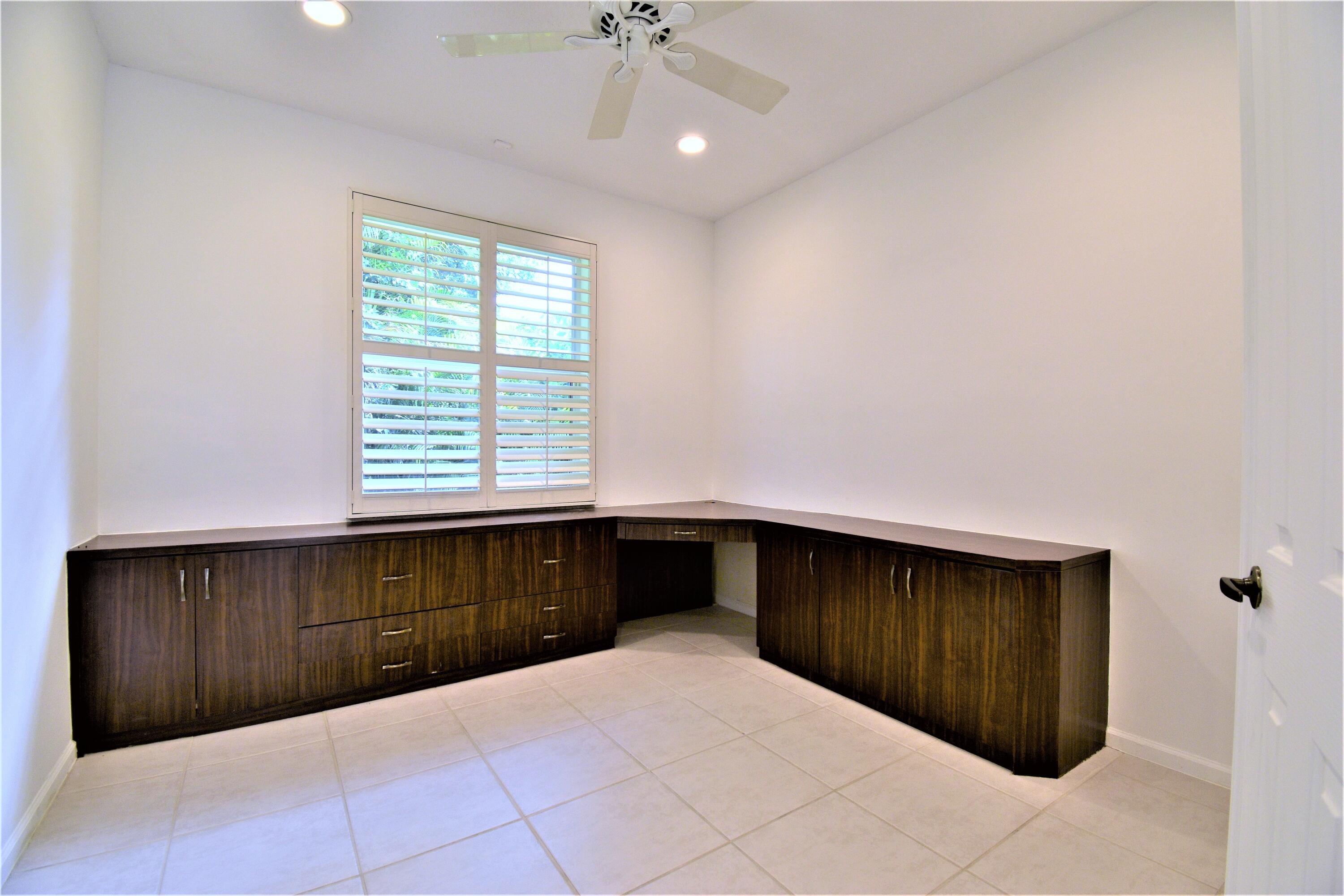 7670 La Corniche Circle Boca Raton, FL 33433 - Photo 34 of 64 DSC_0698