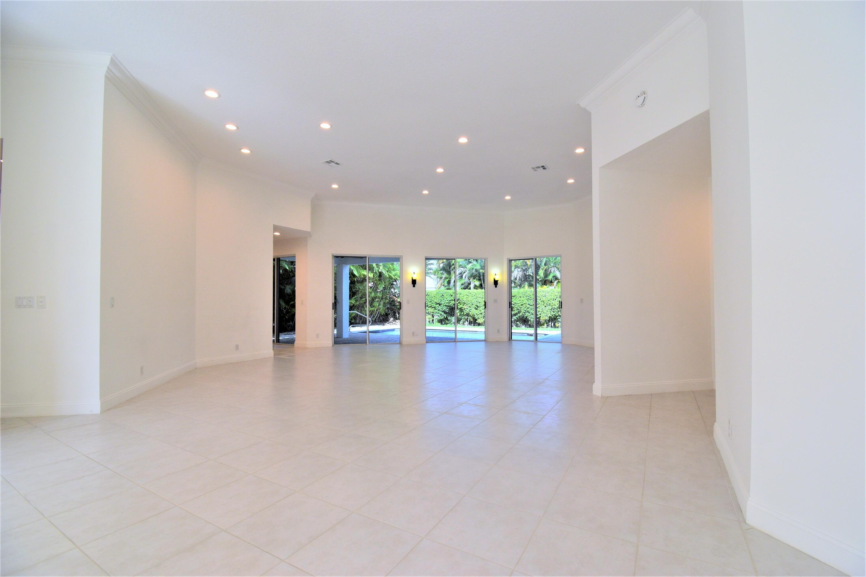 7670 La Corniche Circle Boca Raton, FL 33433 - Photo 6 of 64 DSC_0668 (2)