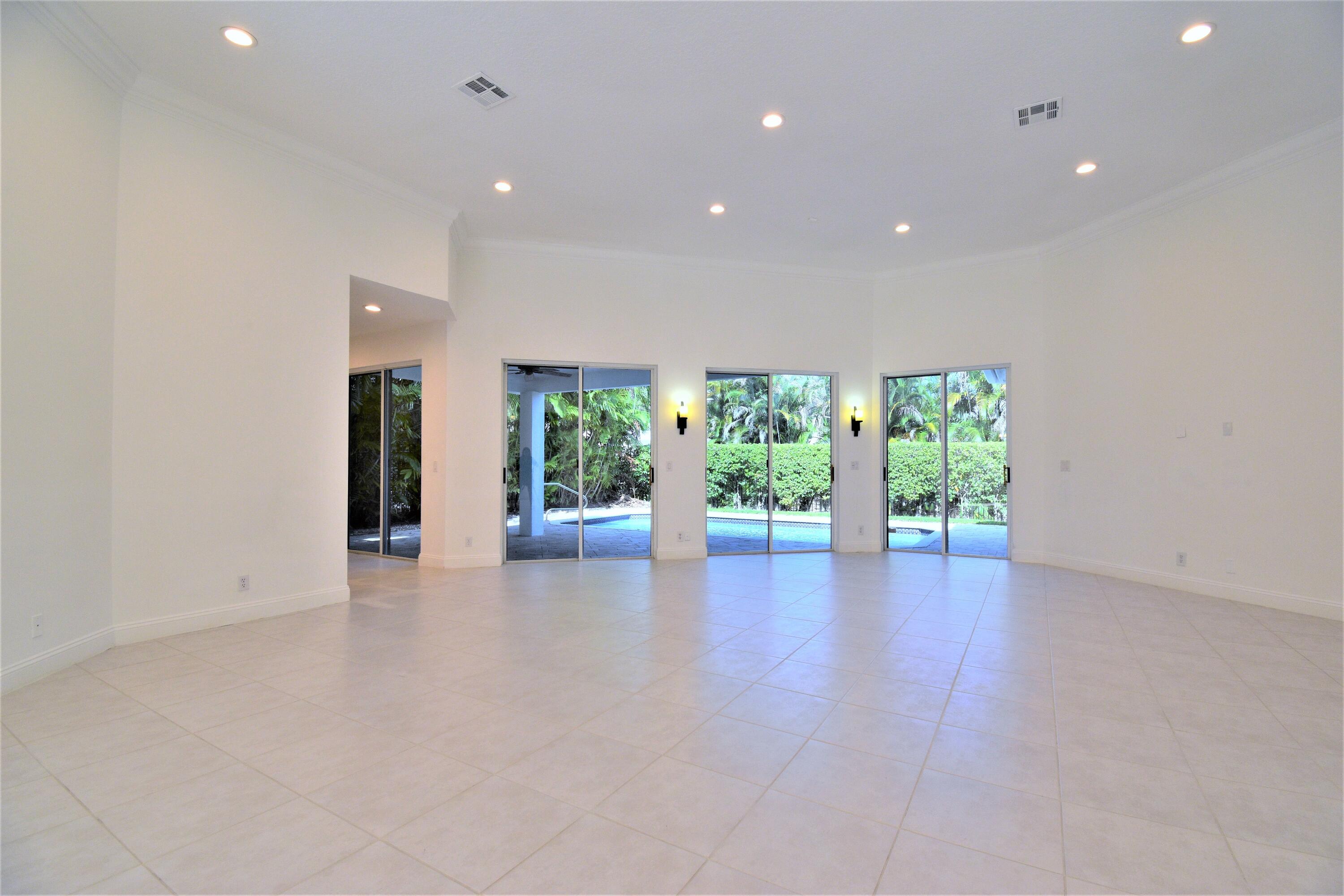 7670 La Corniche Circle Boca Raton, FL 33433 - Photo 9 of 64 DSC_0671
