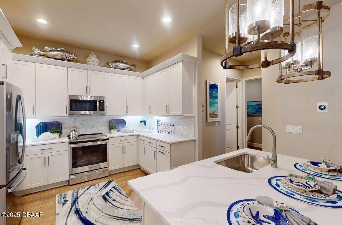 3 Regency Road Ormond Beach, FL 32174 - Photo 5 of 35 4 Kitchen 2