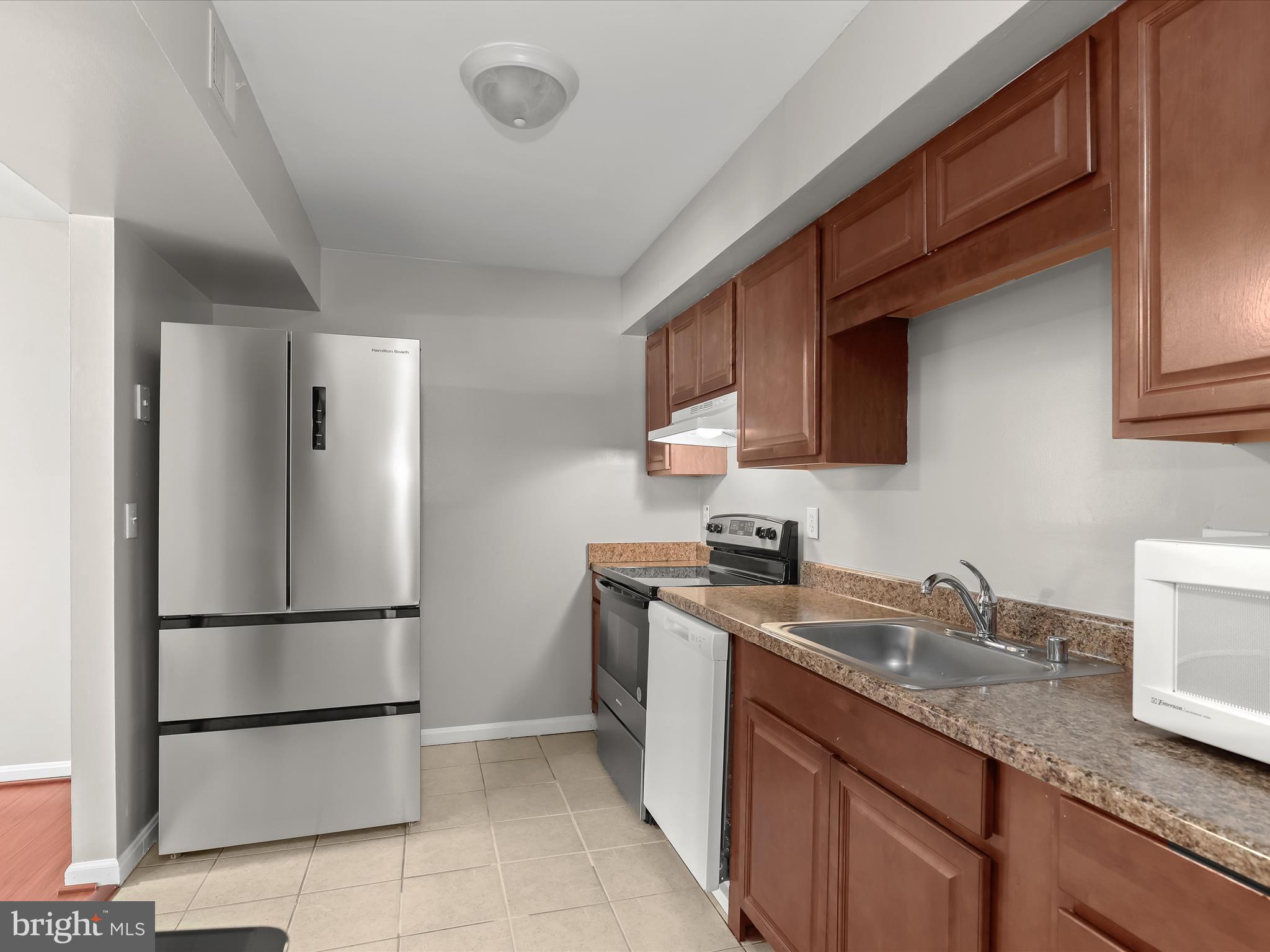 9075 North Laurel Road, Unit G Laurel, MD 20723 - Photo 8 of 28 Kitchen