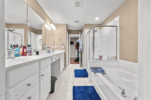 $330,000 | 6488 White Flower Court, Jacksonville, FL 32258