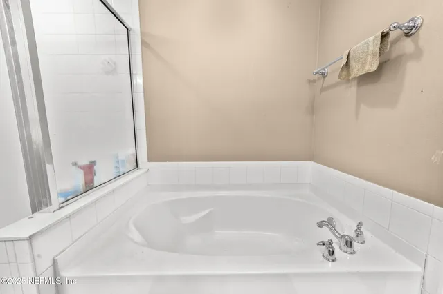 $330,000 | 6488 White Flower Court, Jacksonville, FL 32258