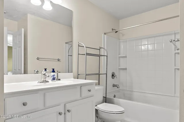 $330,000 | 6488 White Flower Court, Jacksonville, FL 32258