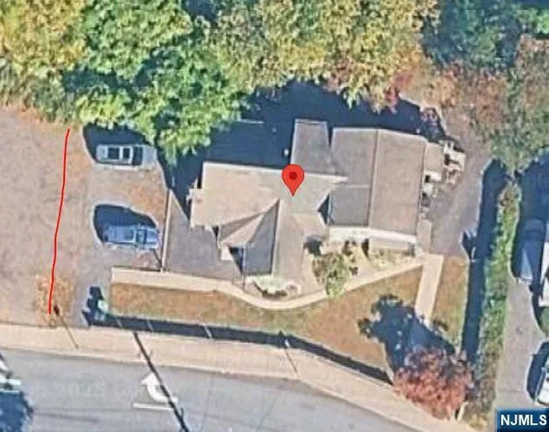 $795,000 | 325 New Bridge Road, Bergenfield, NJ 07621