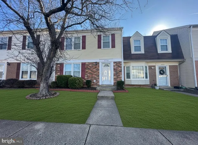 $2,299 | 8956 Milroy Court, Manassas, VA 20110