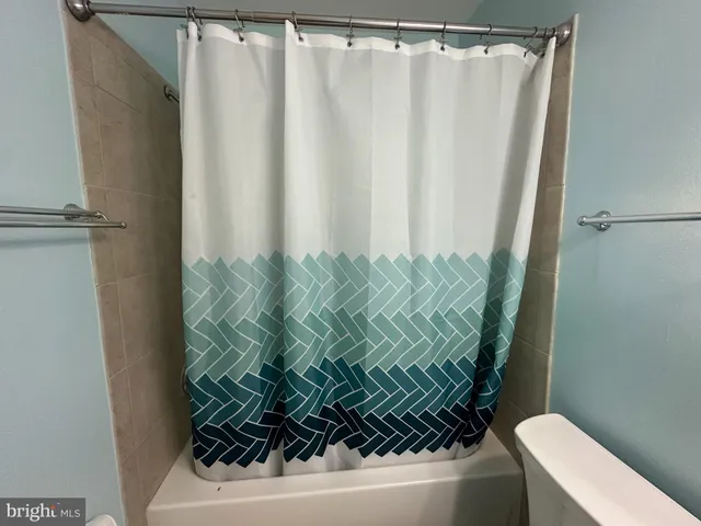 $2,299 | 8956 Milroy Court, Manassas, VA 20110