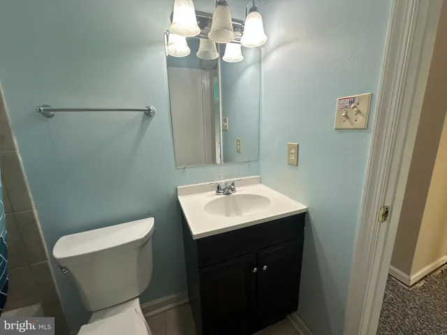 $2,299 | 8956 Milroy Court, Manassas, VA 20110