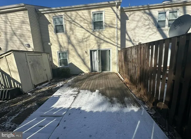 $2,299 | 8956 Milroy Court, Manassas, VA 20110