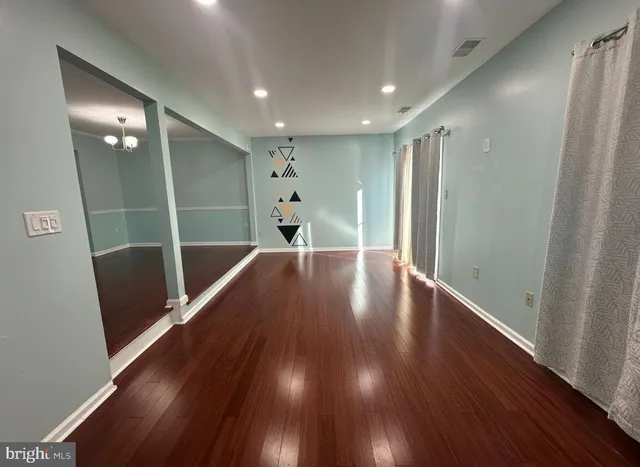 $2,299 | 8956 Milroy Court, Manassas, VA 20110