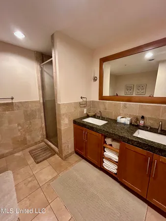 $2,745 | 2060 Beach Boulevard, Unit 901, Biloxi, MS 39531