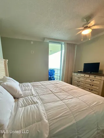 $2,745 | 2060 Beach Boulevard, Unit 901, Biloxi, MS 39531