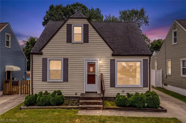 $155,000 | 12908 York Boulevard, Garfield Heights, OH 44125