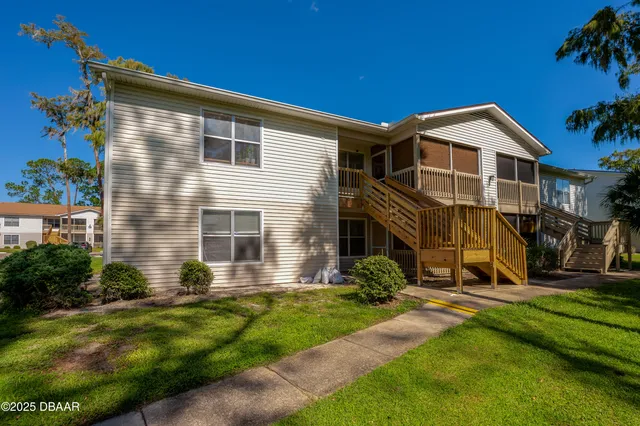$1,425 | 1600 Big Tree Road, Unit I3, Daytona Beach, FL 32119