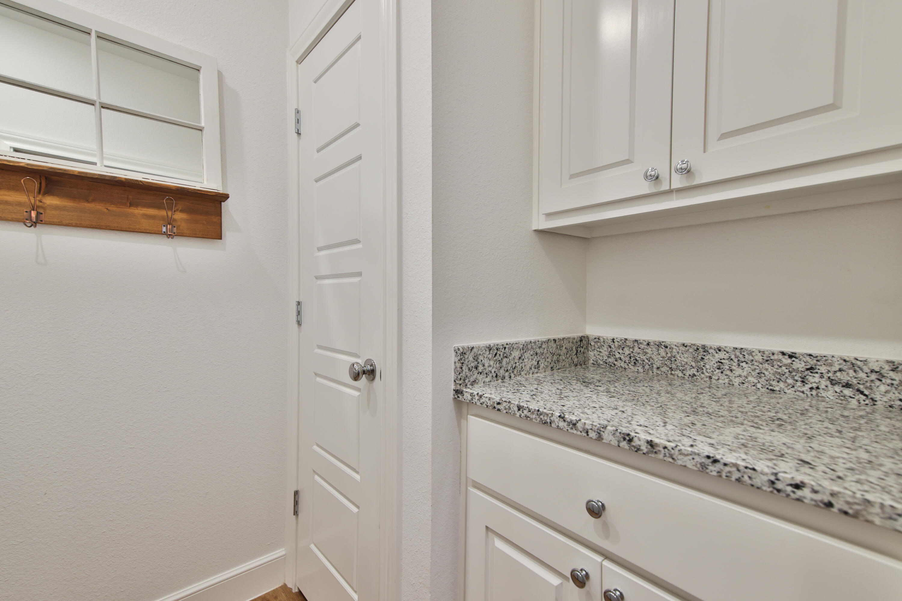 3711 117th Street Lubbock, TX 79423 - Photo 60 of 65 Laundry Room