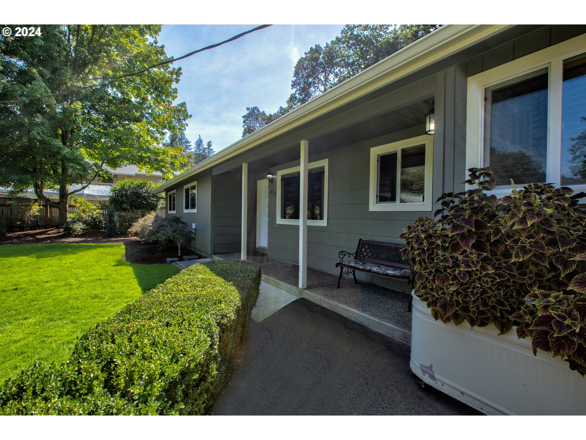 826 Page Road Winchester, OR 97495 - Photo 3 of 48 Gallery Image 3