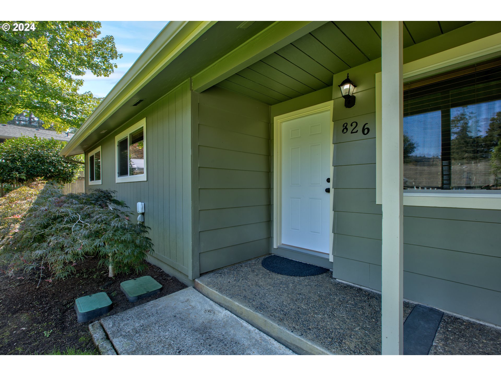 826 Page Road Winchester, OR 97495 - Photo 4 of 48 Gallery Image 4