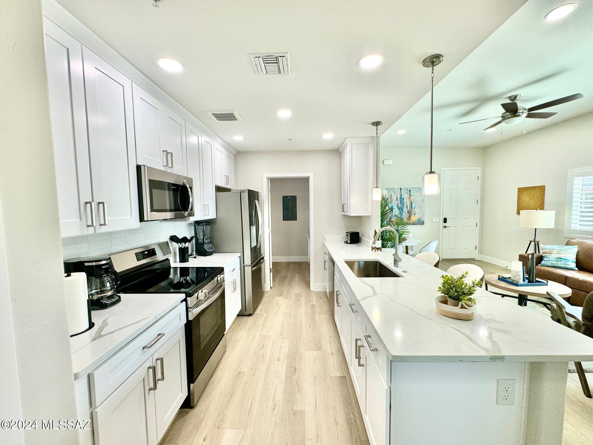 2032 East River Road, Unit 200 Tucson, AZ 85718 - Photo 13 of 25