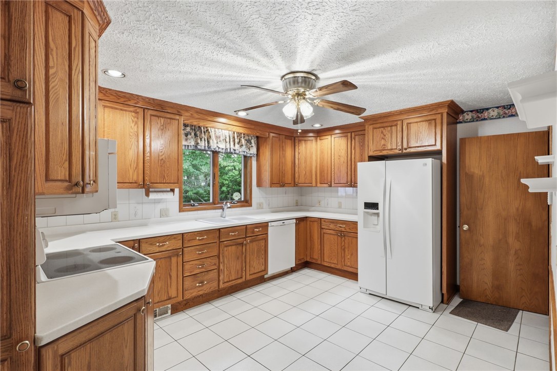314 Roosevelt Road East Rochester, NY 14445 - Photo 7 of 28 Gallery Image 7