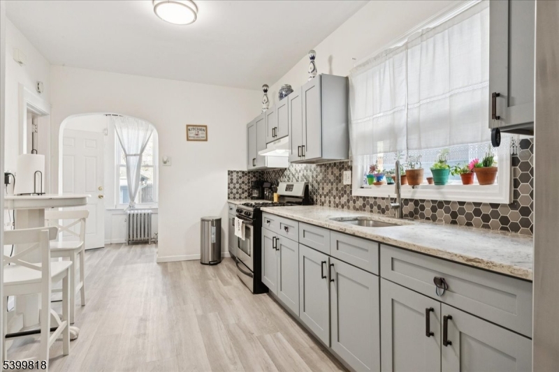 129 Brookwood Street, Unit 2 East Orange, NJ 07018 - Photo 20 of 28