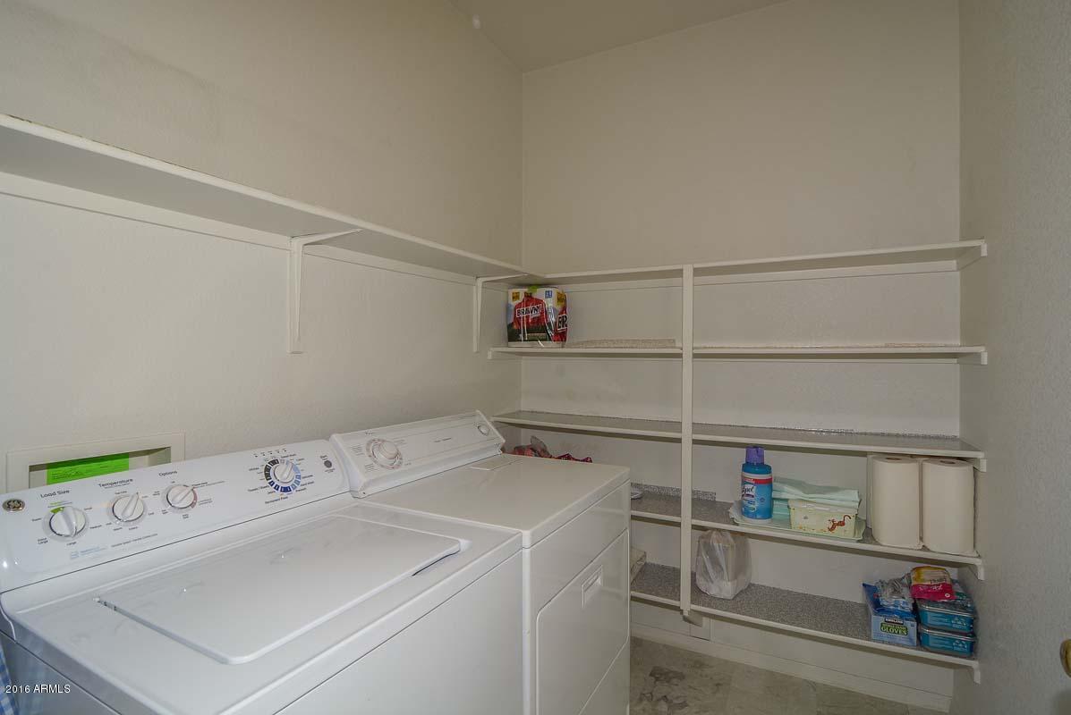 9427 West Eaton Road Phoenix, AZ 85037 - Photo 27 of 35 Laundry Room