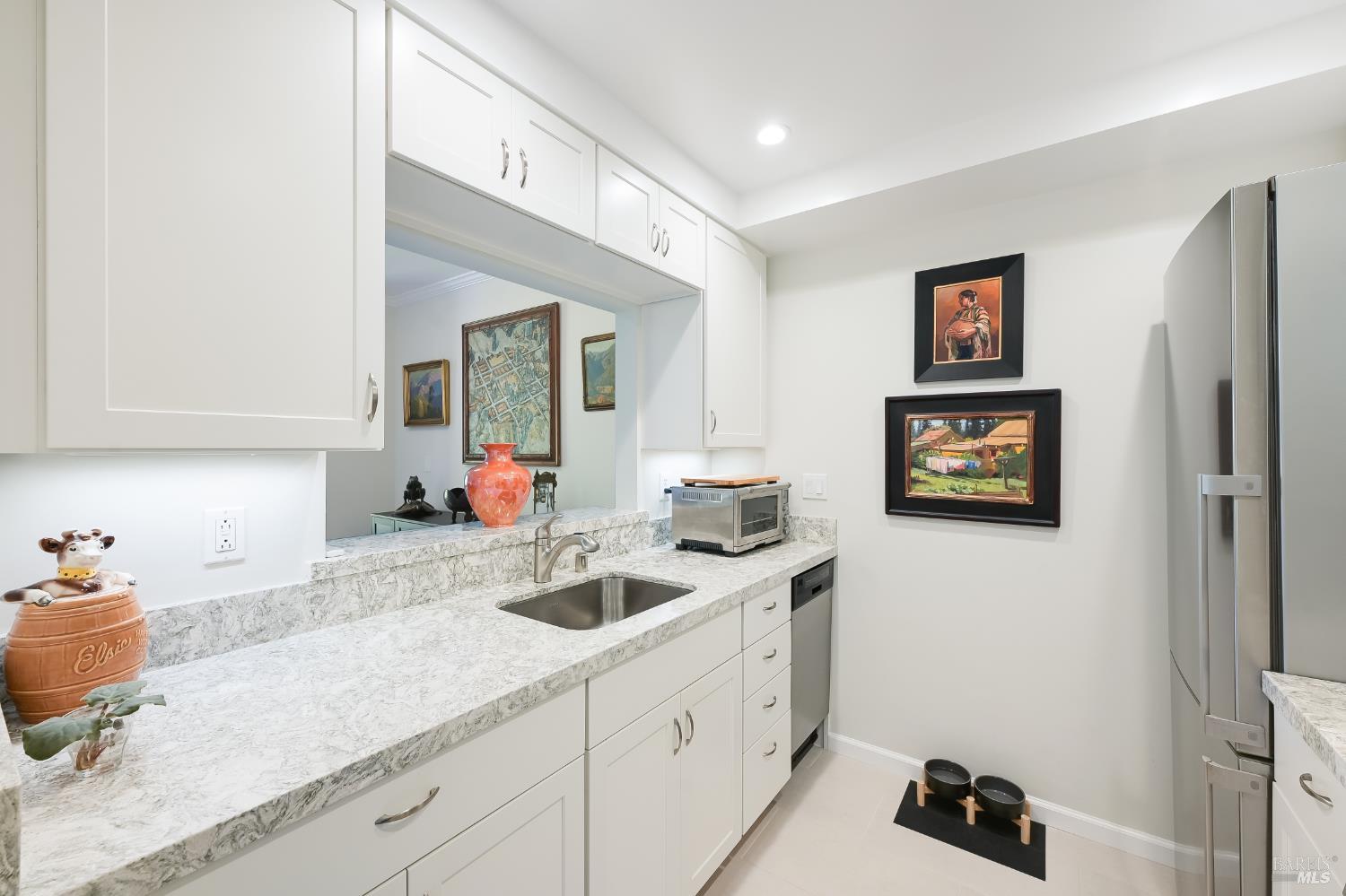 300 Deer Valley Road, Unit 2P San Rafael, CA 94903 - Photo 3 of 18 Gallery Image 3