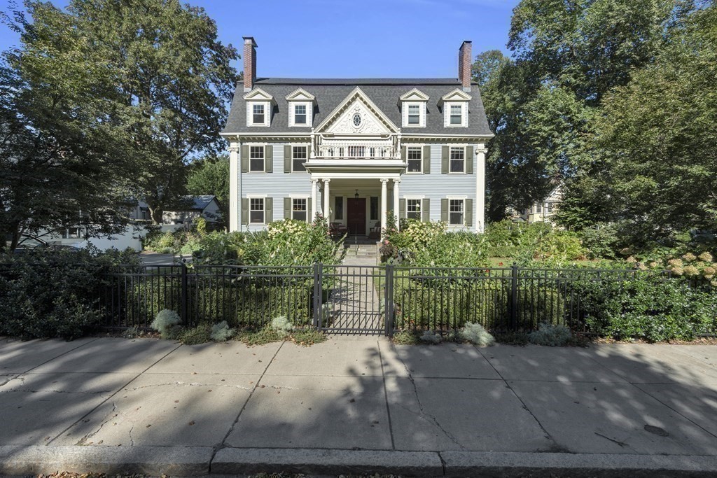 23 Eliot Street, Unit 1 Boston, MA 02130 - Photo 39 of 39 a front view of a house