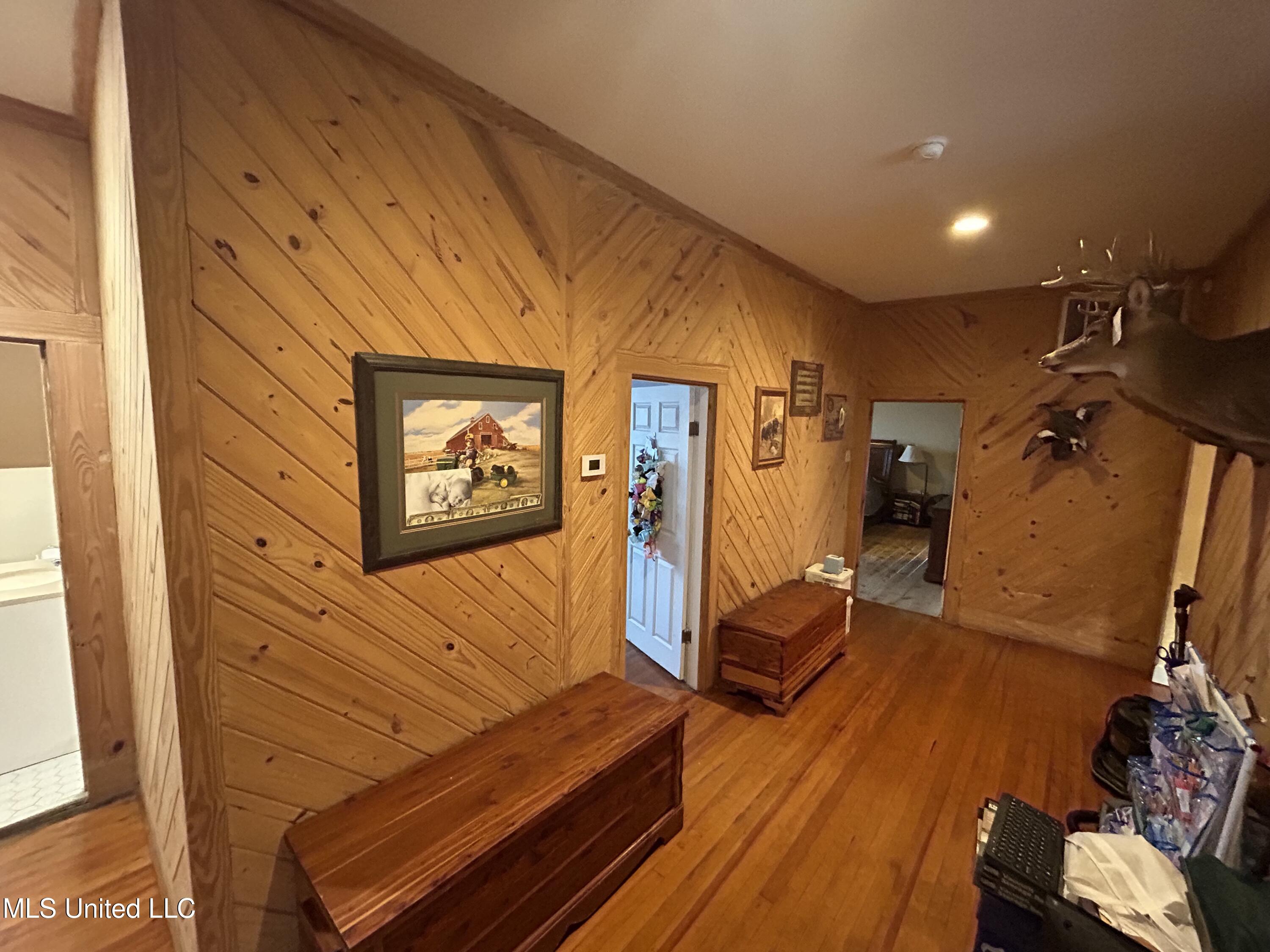 142 W Park North Duncan, MS 38740 - Photo 11 of 20 IMG_8375