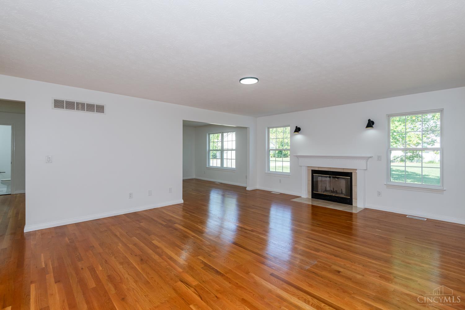 7860 Ravenwood Lane Maineville, OH 45039 - Photo 5 of 37 Gallery Image 5